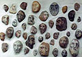 Mirosław Grzelak, <em>Looking for a Face</em>, 1995 – 2005, pigment, kamień, (fragment of stones collection)