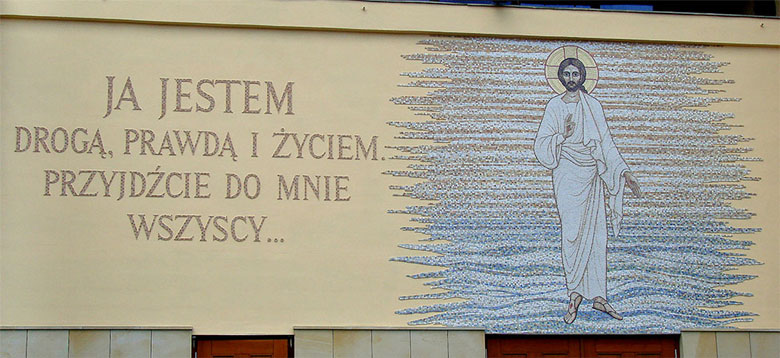 Design and realisation – Mirosław Grzelak, Christ, 2011, mosaic, on St. Josef's church facade in Warszawa - Ursus